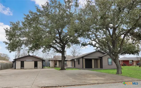 1916 Holloman Drive, Port Lavaca, TX 77979