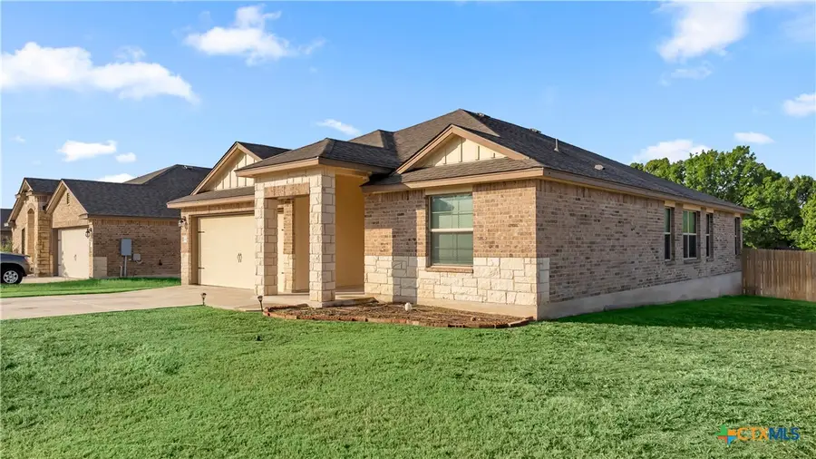 100 Pepper Mill Loop, Burnet, TX 78611 - Image #2