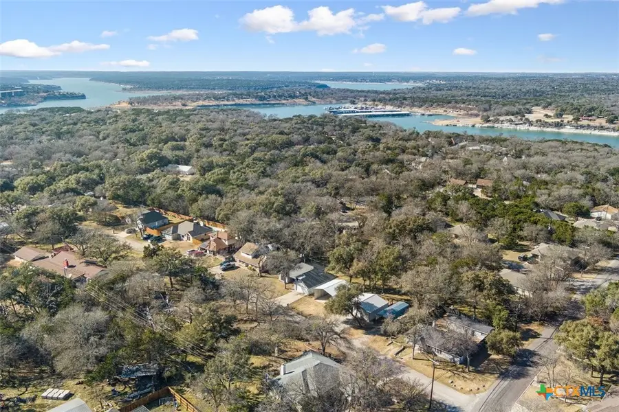 8 Sycamore Court, Belton, TX 76513 - Image #2