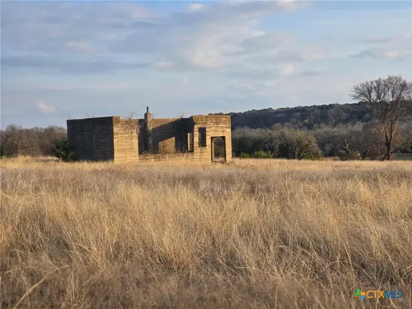 205 Grand Canyon Drive, Oglesby, TX 76561