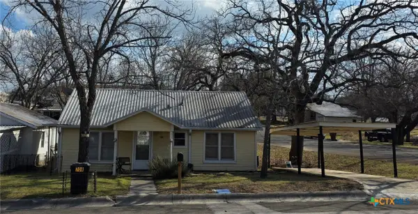 708 W Avenue C, Lampasas, TX 76550