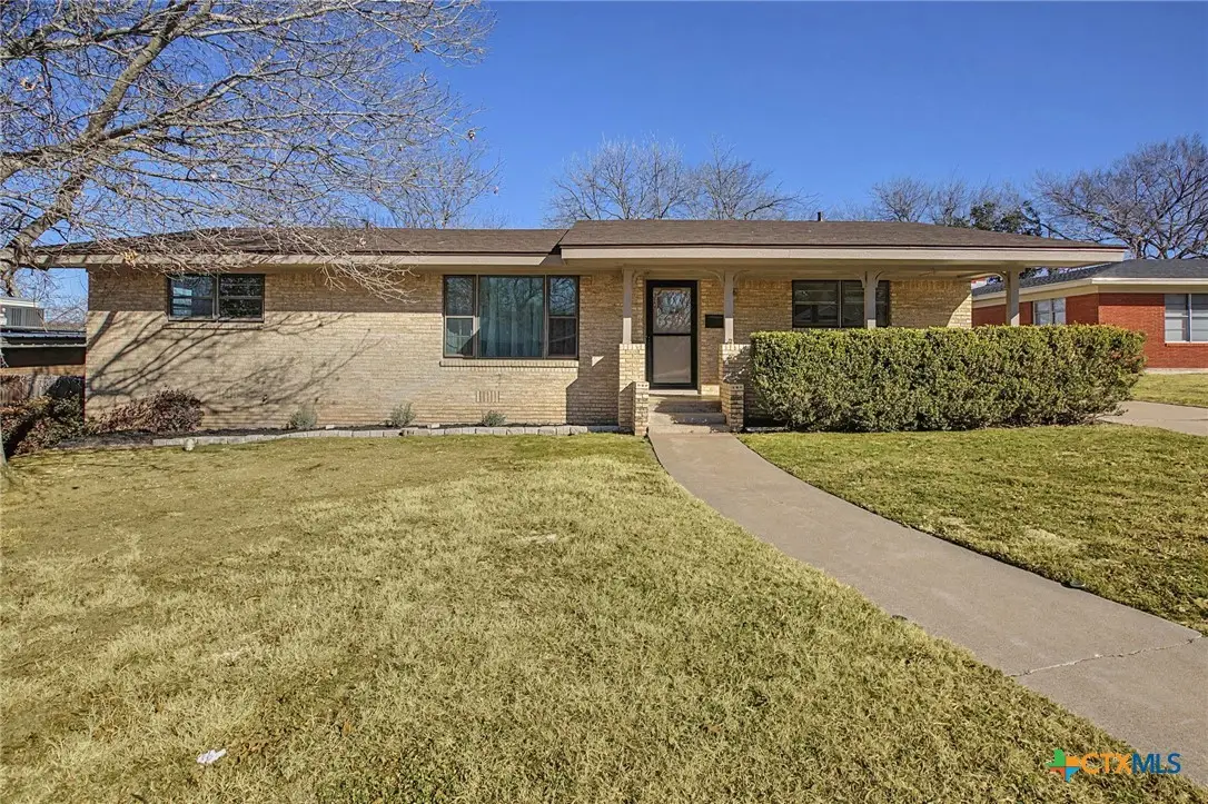 120 N 29th Street, Gatesville, TX 76528 - #1