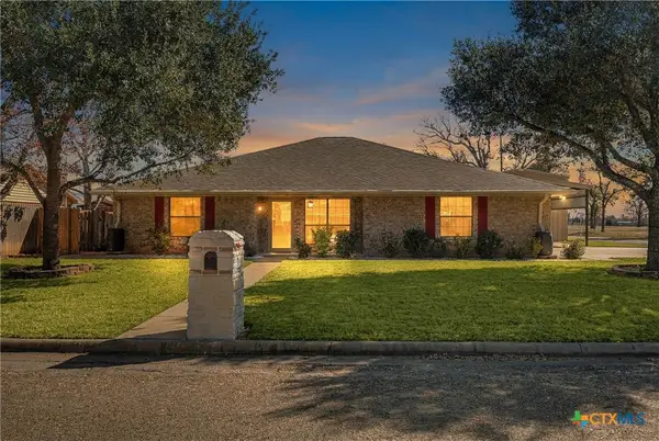 1601 Sunset Circle, Cameron, TX 76520