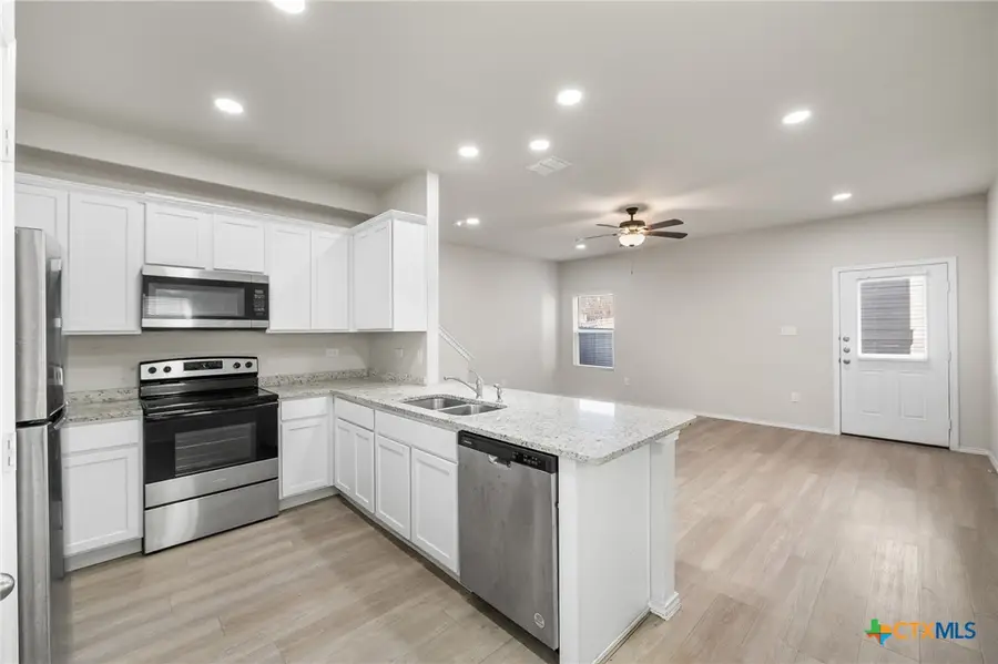 7536 Misty Ridge Road #13-14, Converse, TX 78109 - #3