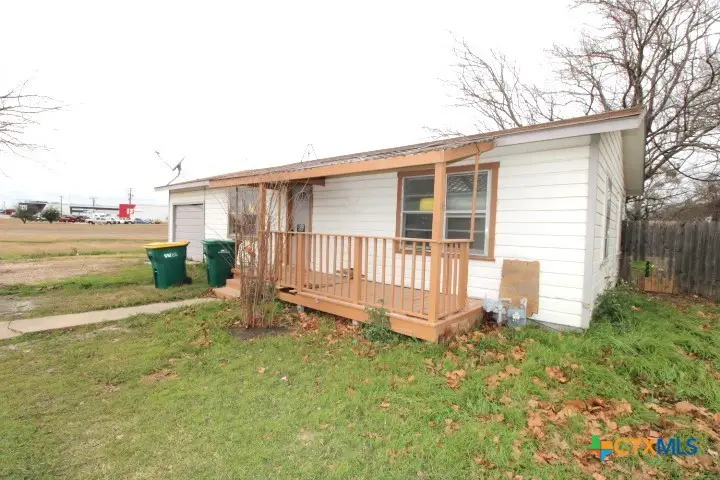 1411 W Main Street, Gatesville, TX 76528 - #2