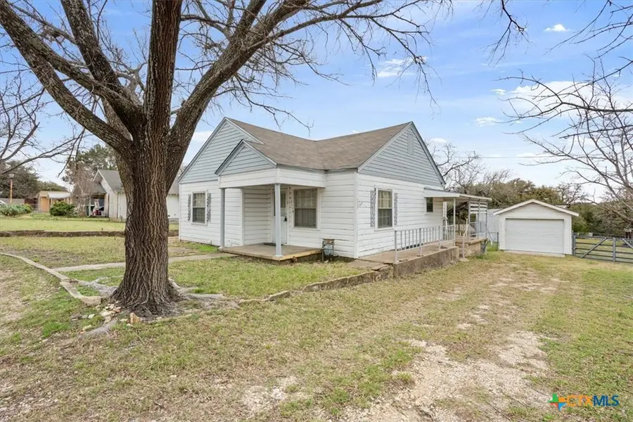 1118 W Main Street, Gatesville, TX 76528 - #3