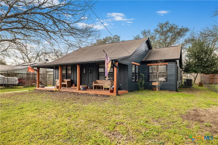 411 N La Grange Street, Hallettsville, TX 77964 - #2