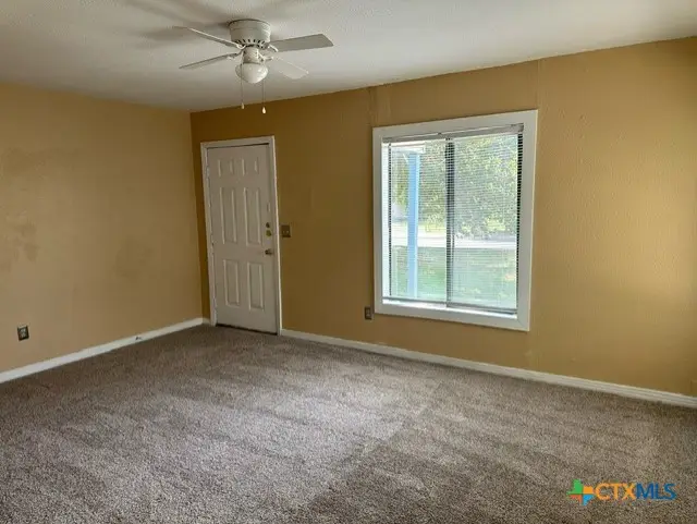 1203 E Avenue G, Killeen, TX 76541 - #3