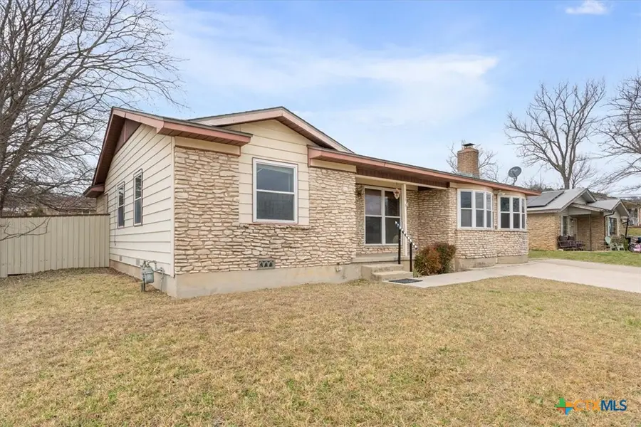 1006 S 27th Street, Copperas Cove, TX 76522 - #2
