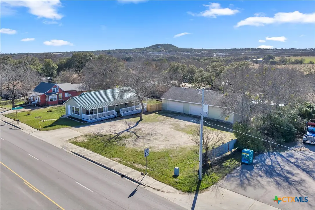 808 N Water Street, Burnet, TX 78611 - #1