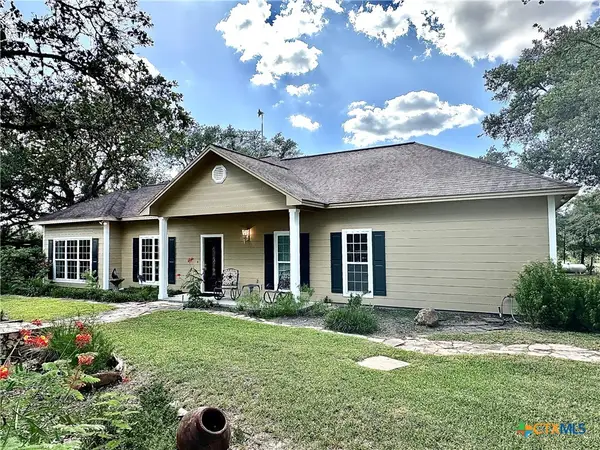 98 Price Road, Victoria, TX 77905