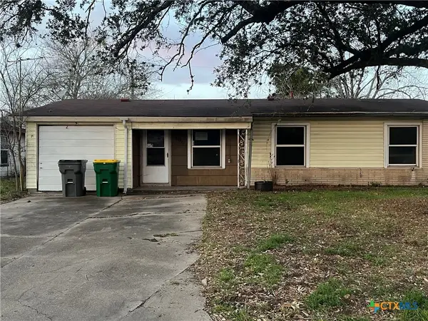 806 E Polk Avenue, Victoria, TX 77901