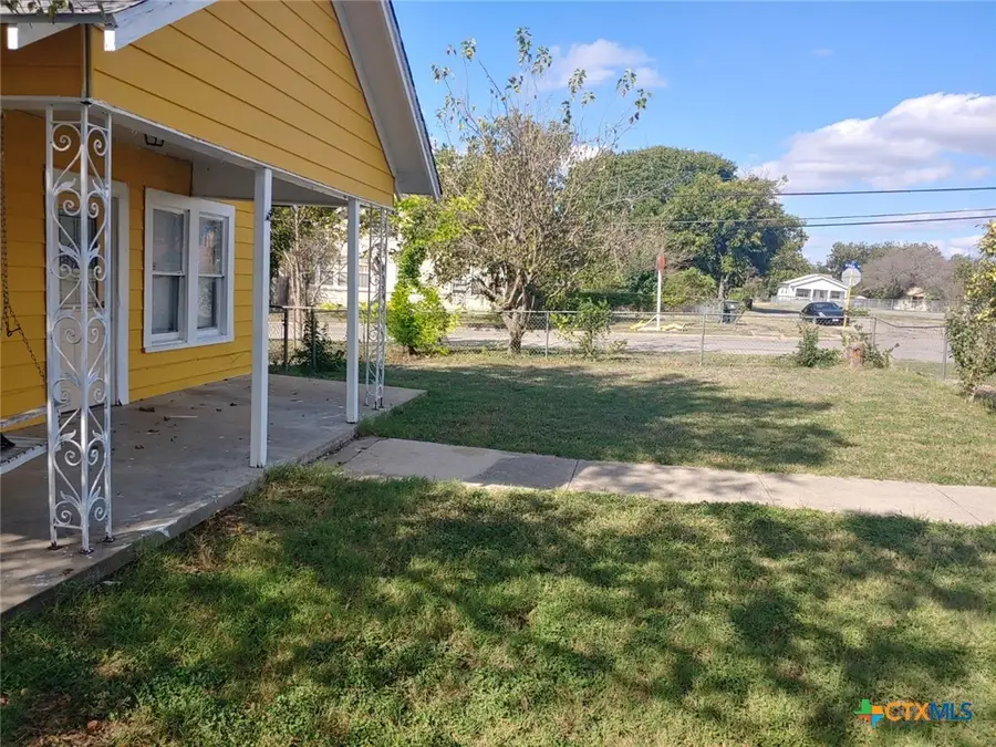 402 S 29th Street, Temple, TX 76504 - #2