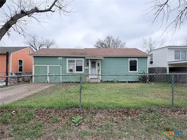 1510 E Mimosa Avenue, Victoria, TX 77901