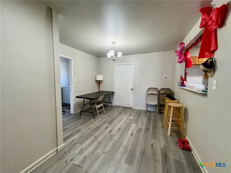 1510 E Mimosa Avenue, Victoria, TX 77901 - #3