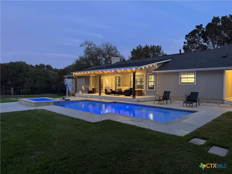 384 Hunters Creek Drive, New Braunfels, TX 78132 - #2