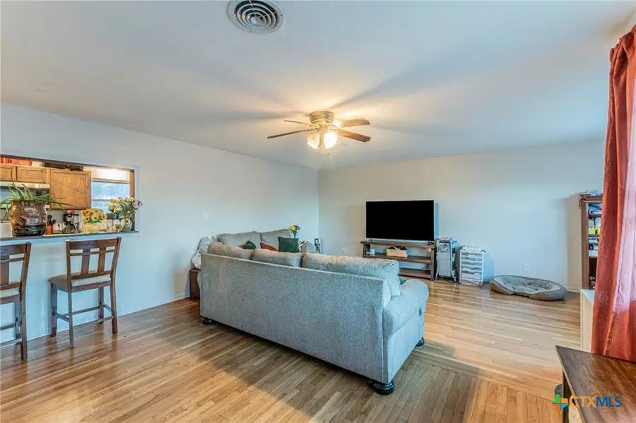 1102 S 27th Street, Copperas Cove, TX 76522 - #2