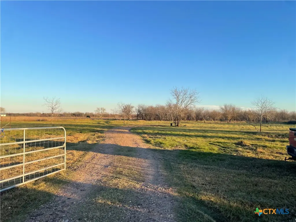 000 Fordyce Road, Victoria, TX 77905 - #1