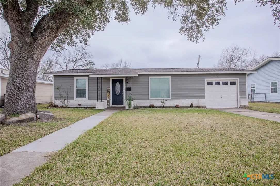 3505 Oaklawn Street, Victoria, TX 77901 - #1