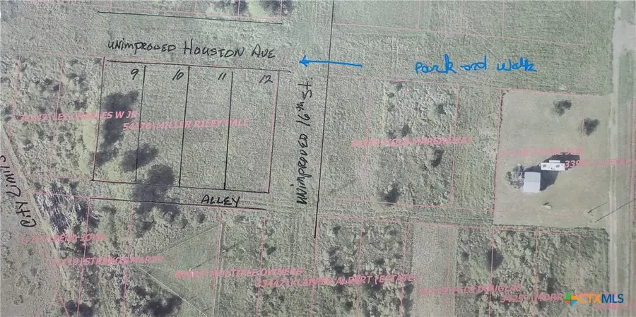 1607 W Houston Avenue, Seadrift, TX 77983 - #2