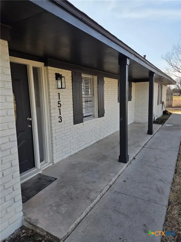 1513 W Main Street, Little River Academy, TX 76554