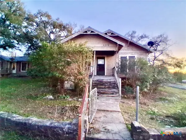 1202 Bridge Street, Lampasas, TX 76550