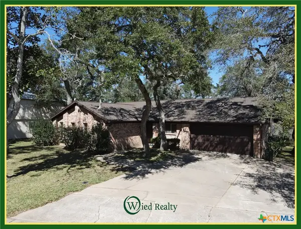 708 Catamaran Circle, Blessing, TX 77419