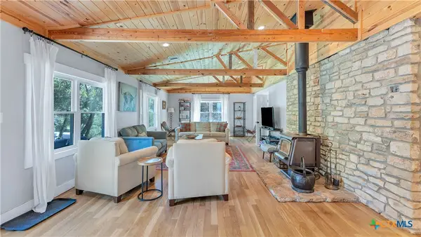 606 Deer Lake Cove, Wimberley, TX 78676