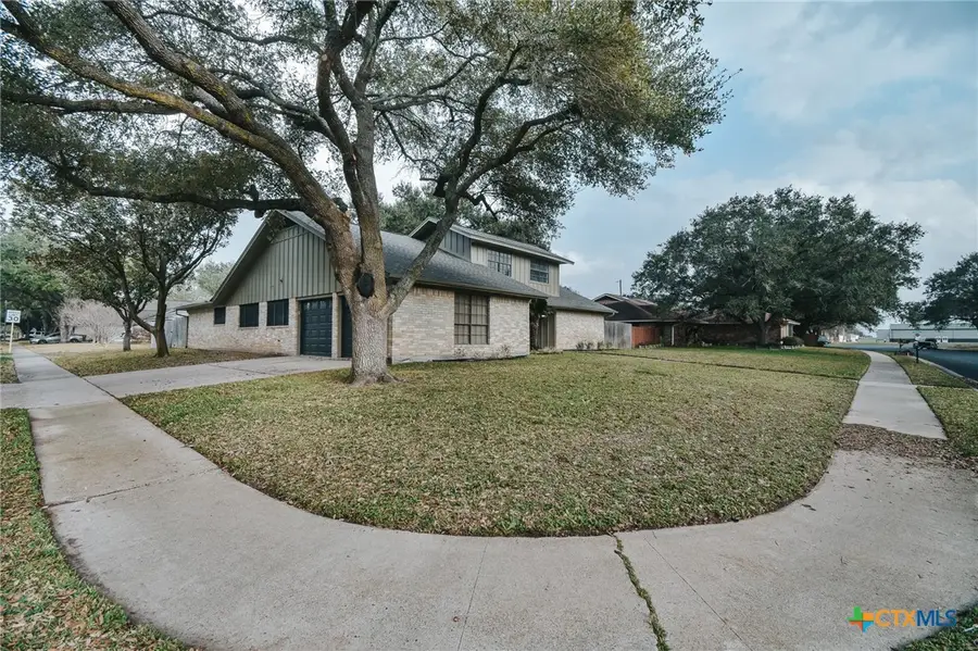 106 Chama Drive, Victoria, TX 77904 - #3