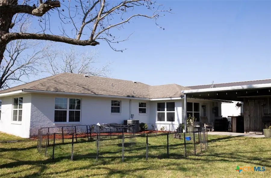 8652 State Highway 111 W, Yoakum, TX 77995 - #3