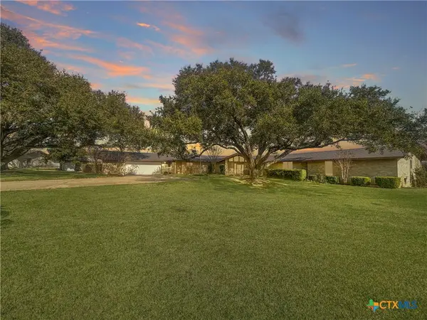 903 Hoover, Cameron, TX 76520