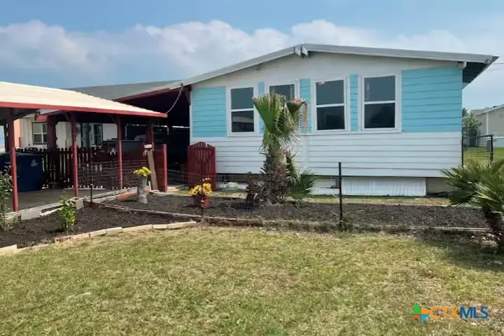 1509 W Polk Avenue, Port Oconnor, TX 77982 - #2