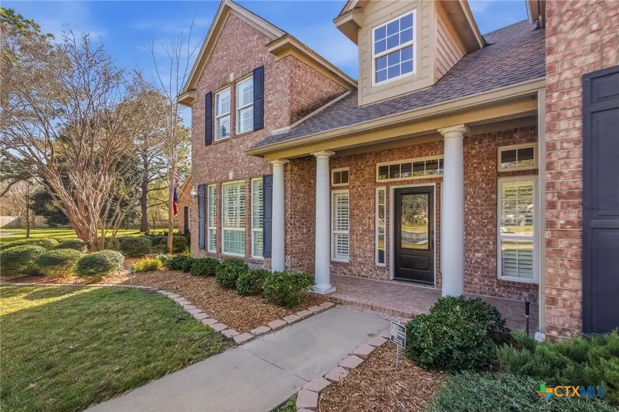 101 Creekridge Drive, Victoria, TX 77904 - #2