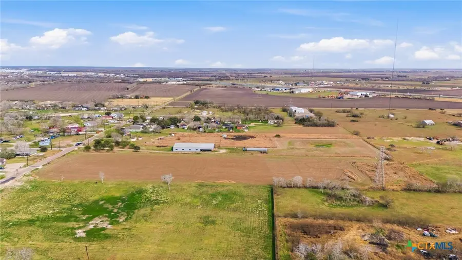 4107 Hanselman Road, Victoria, TX 77901 - #3