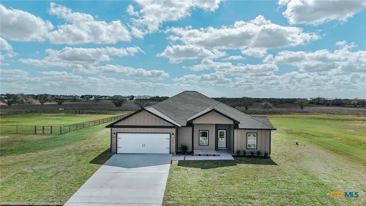 321 Whitetail Lane, Victoria, TX 77905 - #1