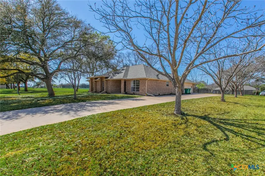 3001 River Place Drive, Belton, TX 76513 - #2