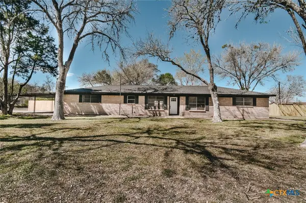 502 Berwick Street, Victoria, TX 77904