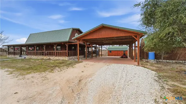 113 Spring Ranch Road, Floresville, TX 78114