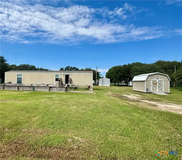 1535 Bayview Drive, Palacios, TX 77465