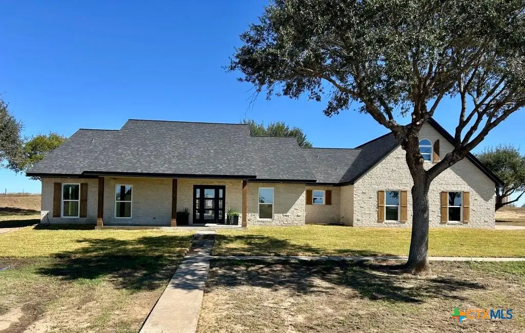 1284 County Road 335, Shiner, TX 77984 - #1