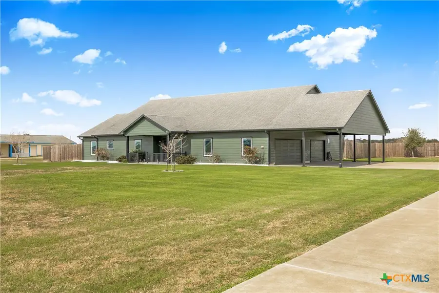 1118 E Maxwell Ditch Road, Port Lavaca, TX 77979 - #3