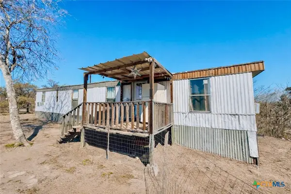 822 E Fannin Street, Goliad, TX 77963