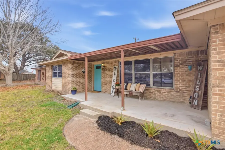 2002 Mission Drive, Victoria, TX 77901 - #2