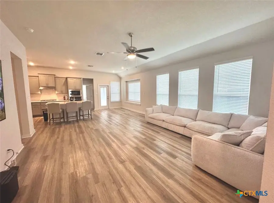 1937 Edelweiss, New Braunfels, TX 78130 - #2