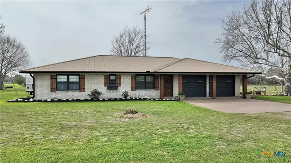 6603 Us Highway 90a W, Shiner, TX 77984