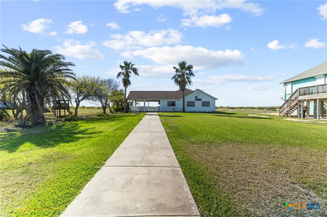 316 Marshall Johnson Avenue, Port Lavaca, TX 77979 - #1