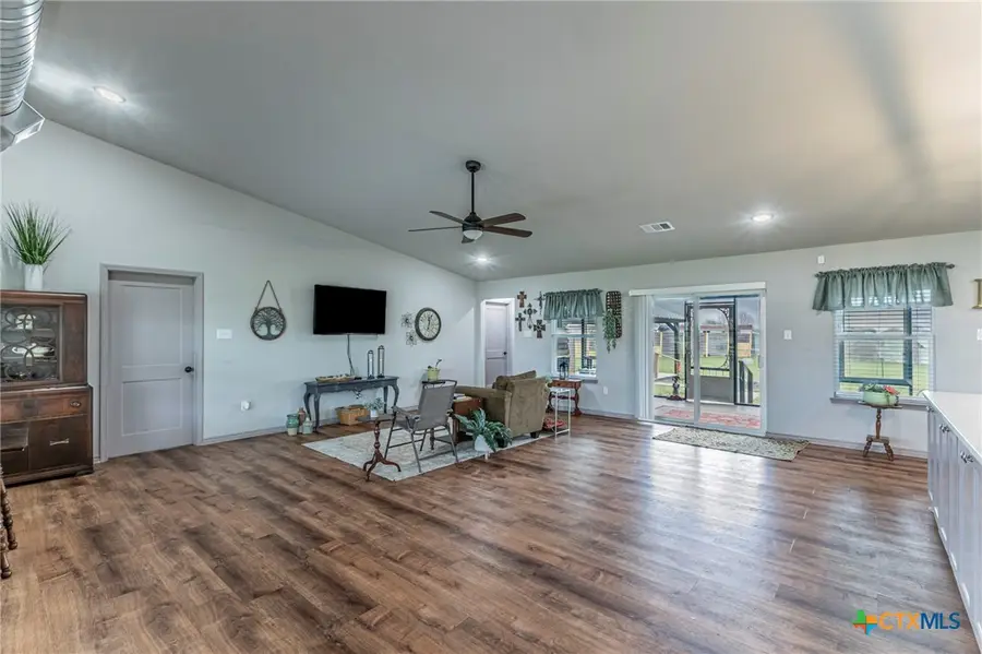 300 Troy View Drive, Troy, TX 76579 - #3