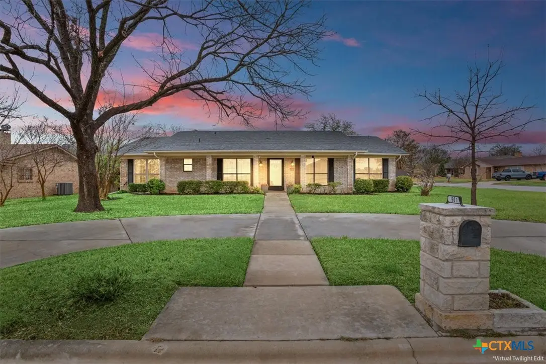 901 S Roy Reynolds Drive, Harker Heights, TX 76548 - #1