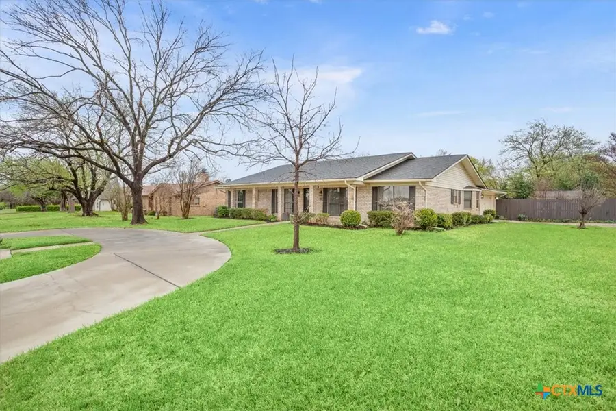 901 S Roy Reynolds Drive, Harker Heights, TX 76548 - #3