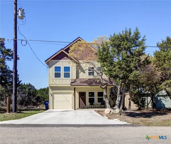 1577 Whispering Hills Drive, Canyon Lake, TX 78133